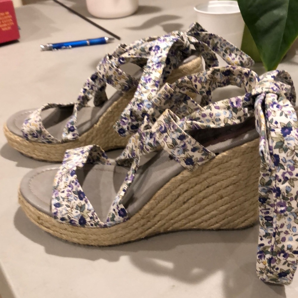 Wedges - Picture 3 of 7